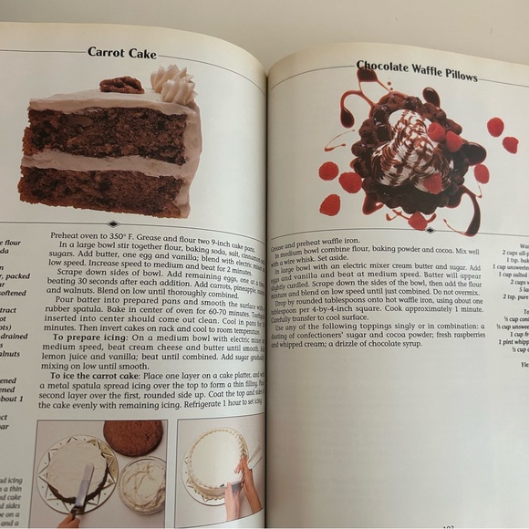 Vintage Mrs. Fields Cookie Cookbook - Picture 10 of 13